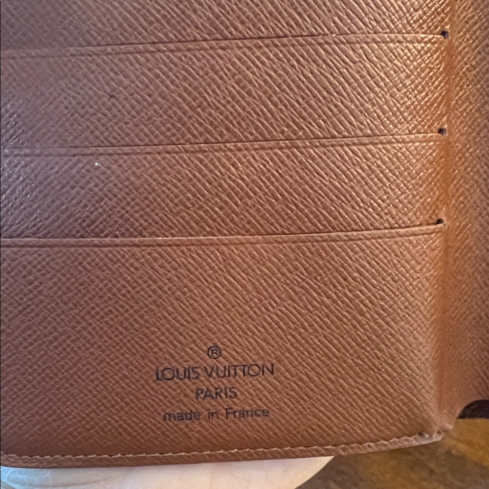 Authentic Vintage Louis Vuitton Monogram Card Wallet - Picture 8 of 17